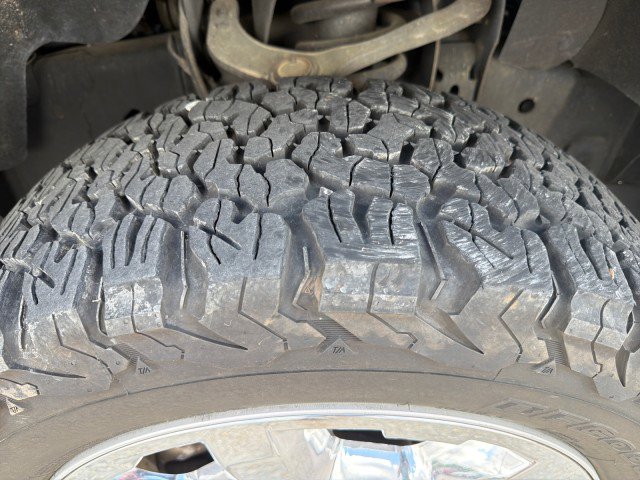 Used 2013 Ford F150 King Ranch w/ King Ranch Luxury Pkg AWD/4WD image 16