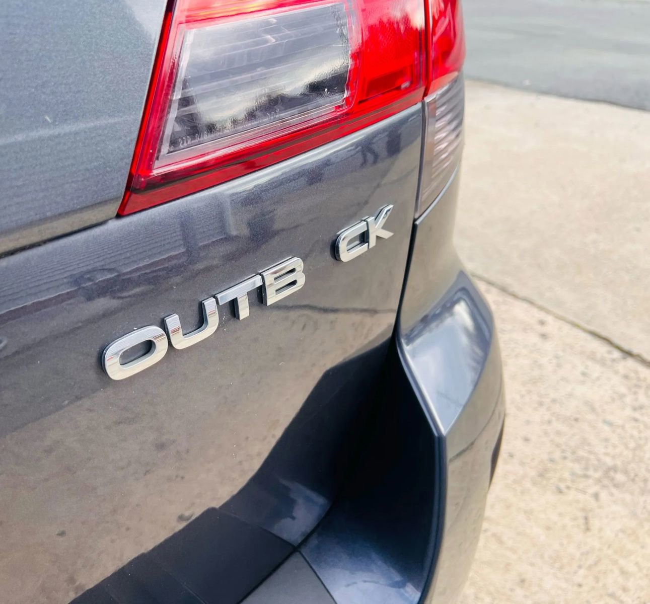 Used 2013 Subaru Outback 2.5i Premium w/ All-Weather Pkg image 17