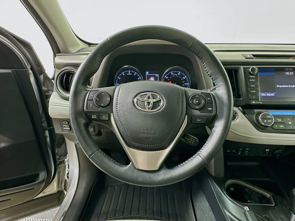 Used 2017 Toyota RAV4 Platinum FWD image 13
