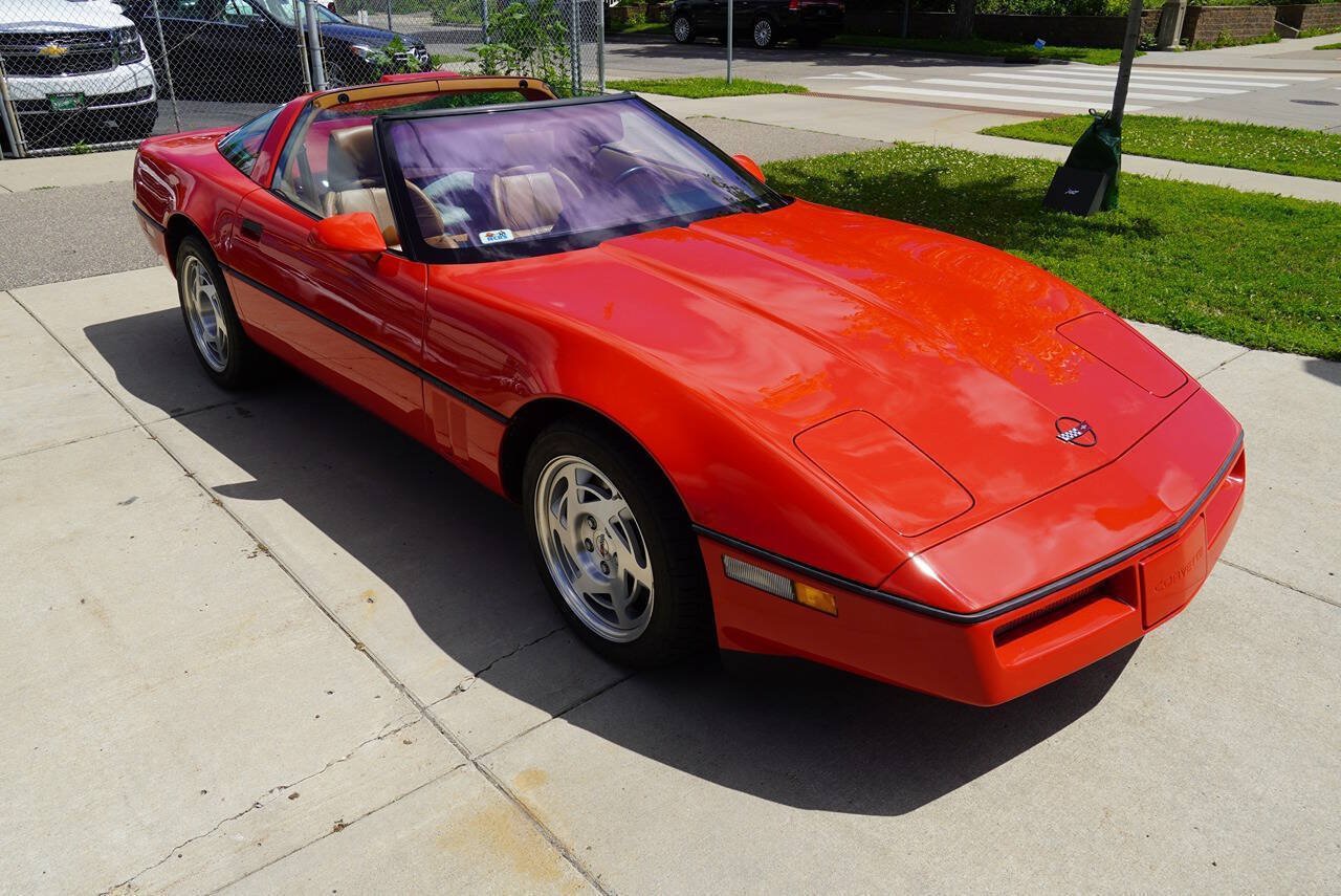 Used 1990 Chevrolet Corvette ZR-1 RWD image 16