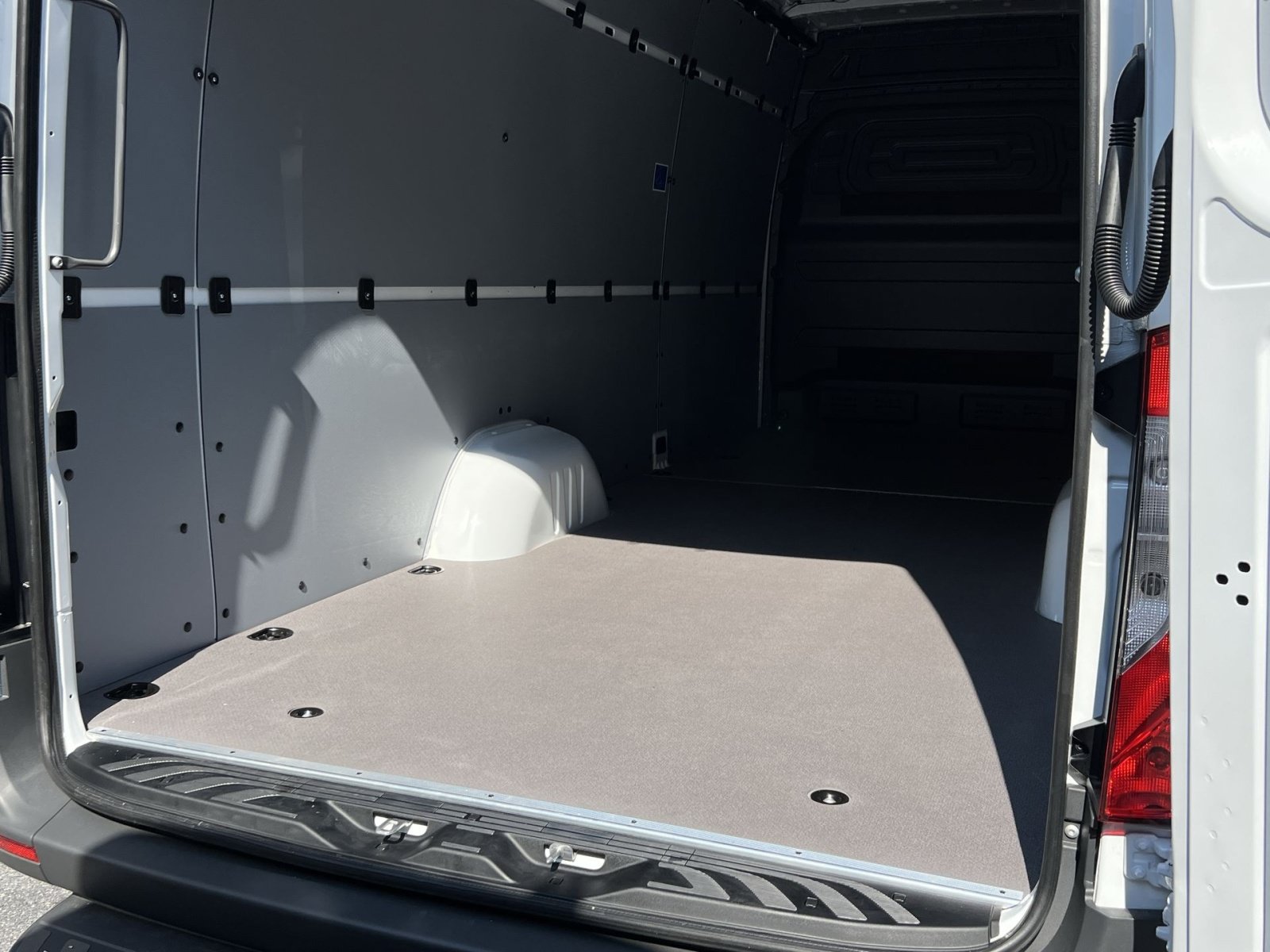 New 2026 Mercedes-Benz Sprinter 2500 image 32
