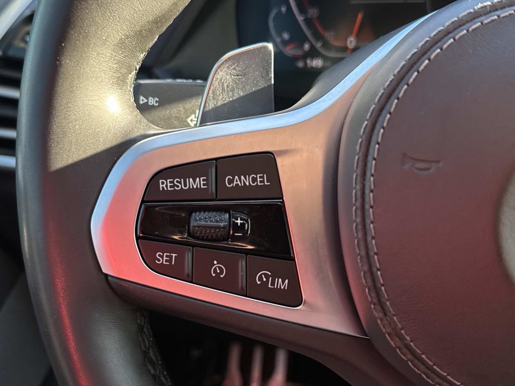Used 2019 BMW X5 xDrive40i w/ M Sport Package AWD/4WD image 22
