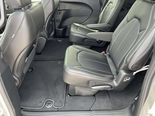 New 2026 Chrysler Voyager LX FWD image 25
