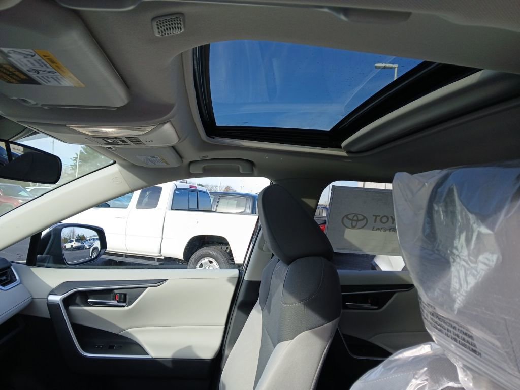 New 2025 Toyota RAV4 XLE image 6