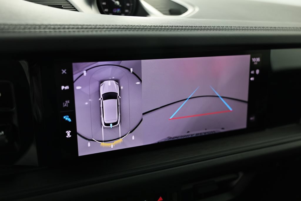 Certified 2025 Porsche Cayenne GTS AWD/4WD image 40
