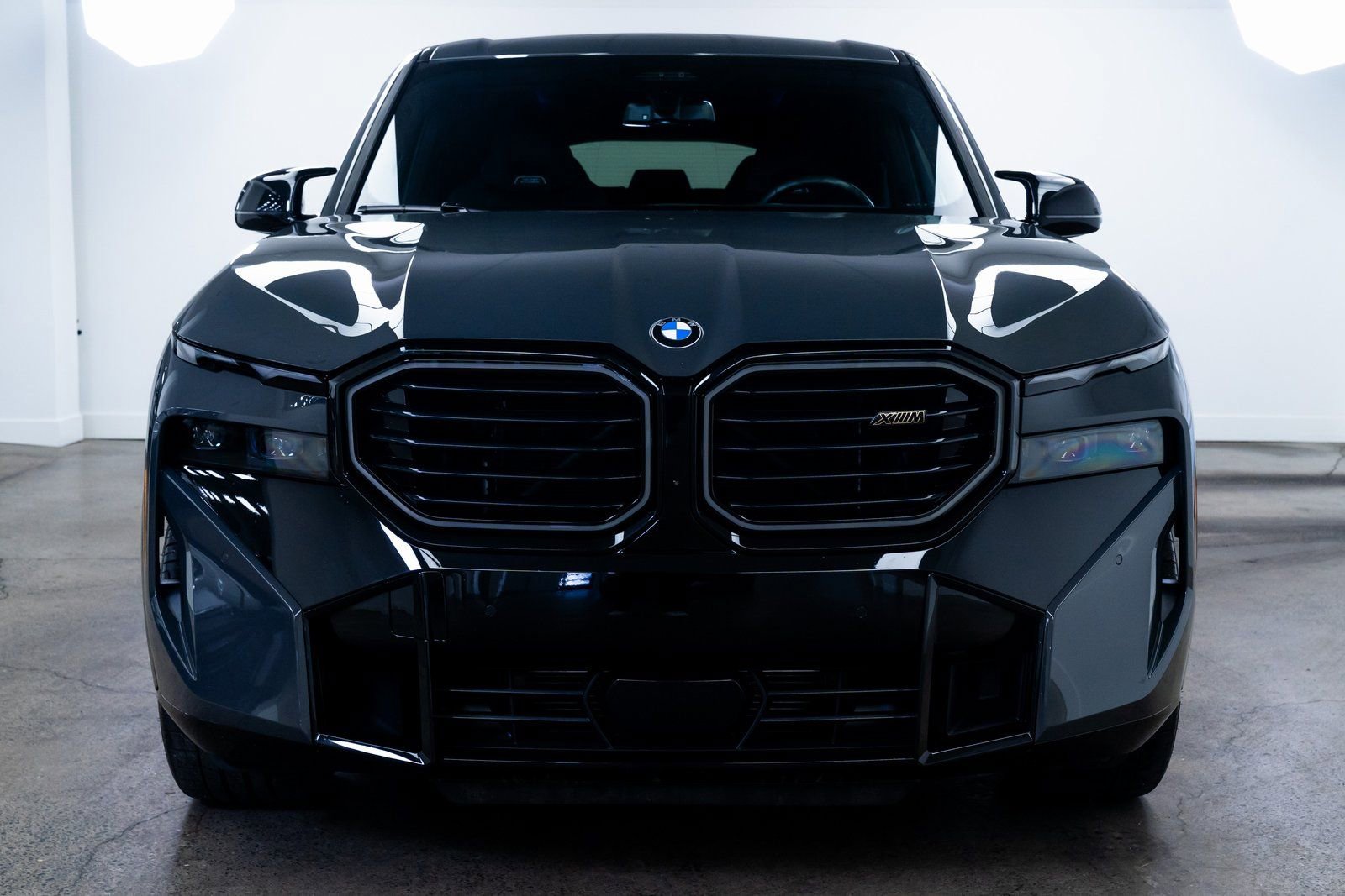 Used 2023 BMW XM AWD/4WD image 2