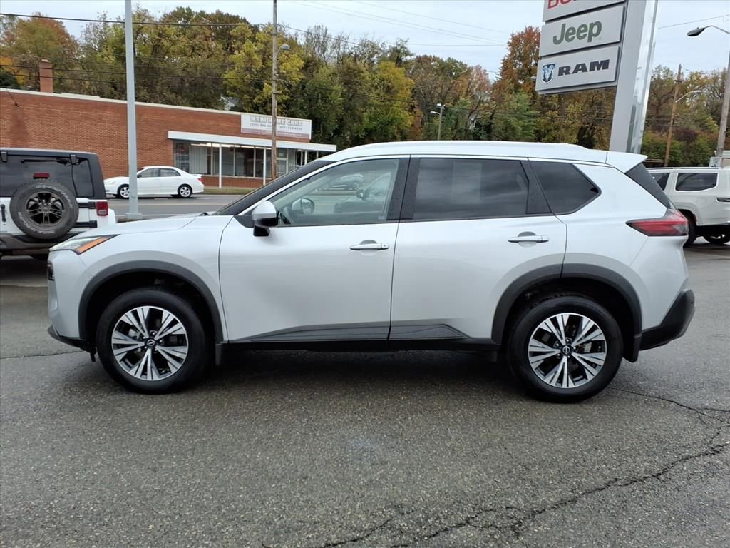 Used 2023 Nissan Rogue SV w/ SV Premium Package image 7