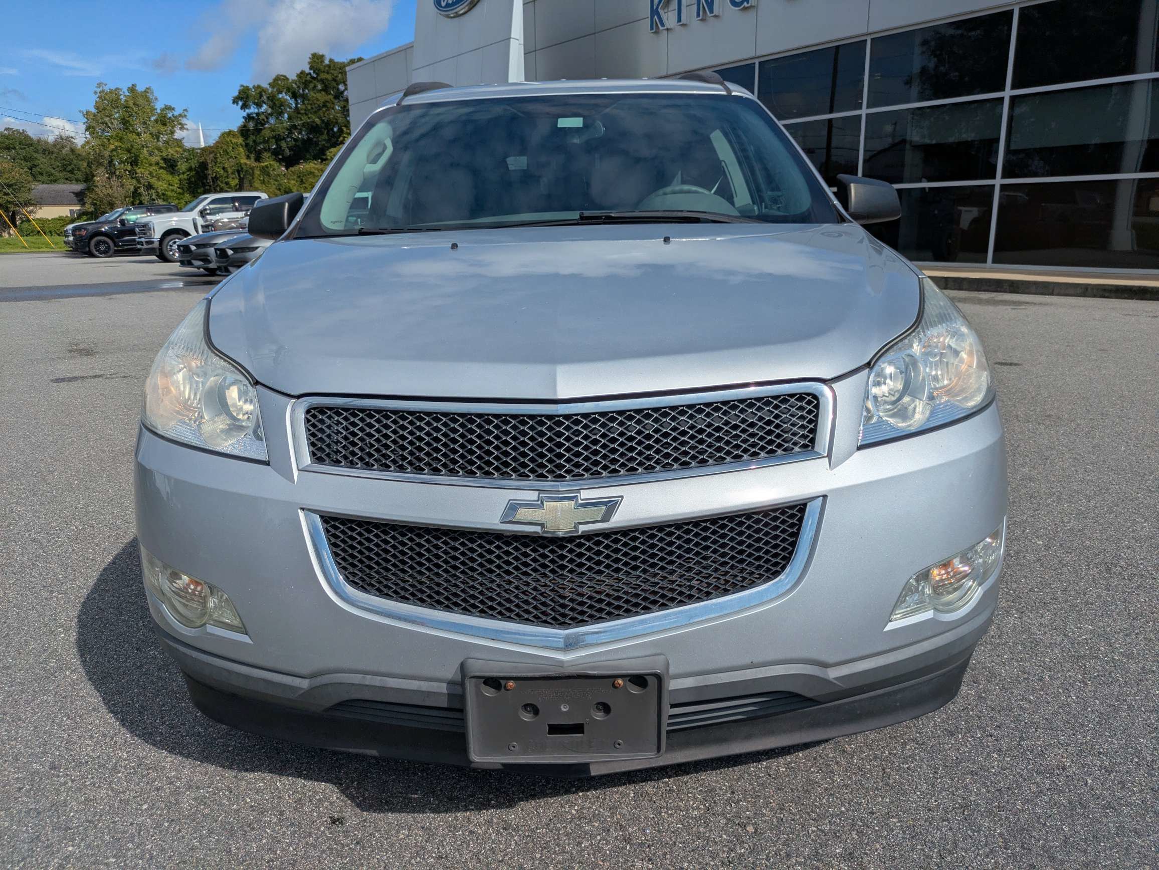 Used 2012 Chevrolet Traverse LS FWD image 8