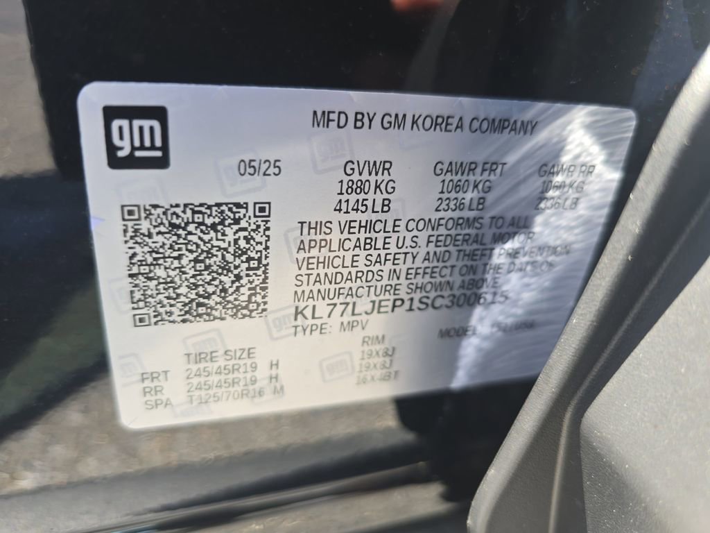 Used 2025 Chevrolet Trax RS w/ Sunroof Package image 37