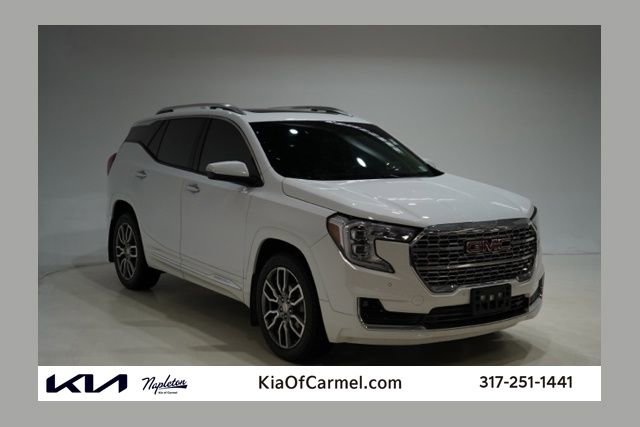 Used 2022 GMC Terrain Denali image 1