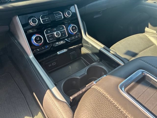 Used 2024 GMC Yukon Denali w/ Advanced Technology Package RWD image 27