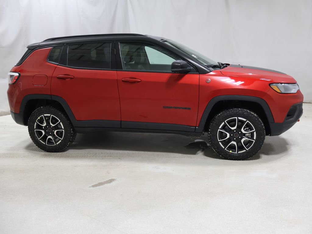 New 2026 Jeep Compass Trailhawk image 8