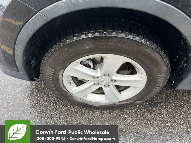 Used 2014 Toyota RAV4 XLE AWD/4WD image 12