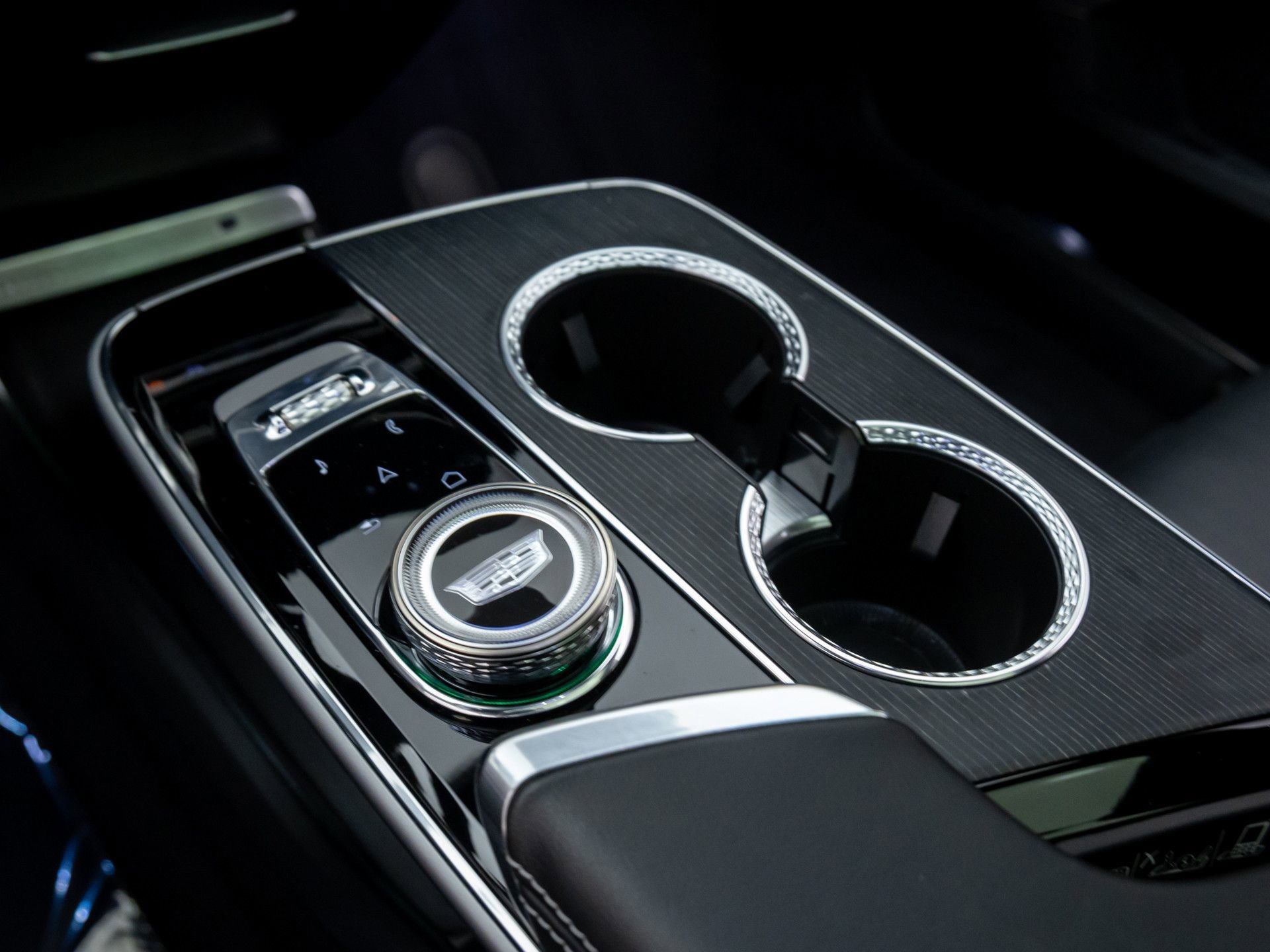 Certified 2024 Cadillac Lyriq Luxury w/ LPO, Floor Liner Package image 23