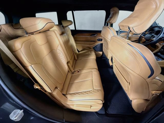 Used 2024 Jeep Grand Cherokee L Summit AWD/4WD image 31