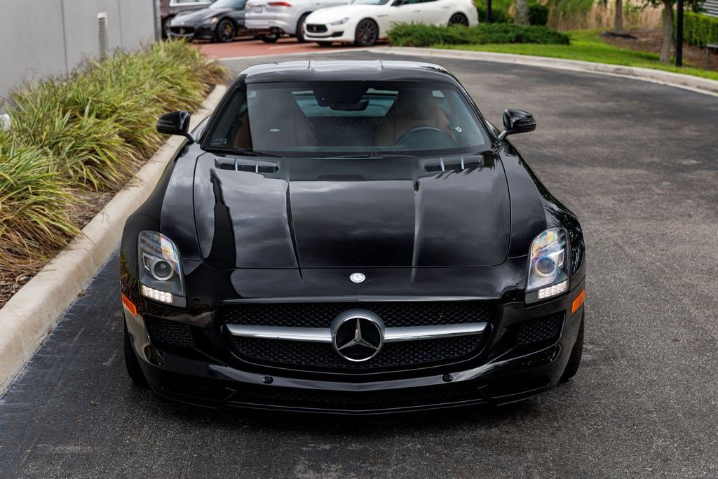 Used 2011 Mercedes-Benz SLS AMG Coupe image 9