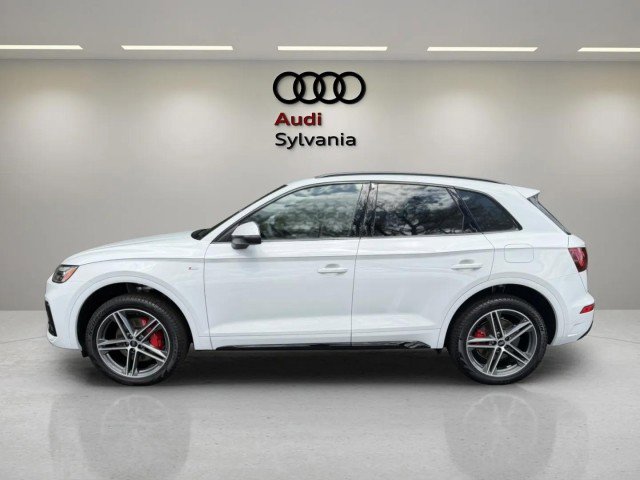 Certified 2025 Audi Q5 e Premium Plus w/ Premium Plus Package AWD/4WD image 5