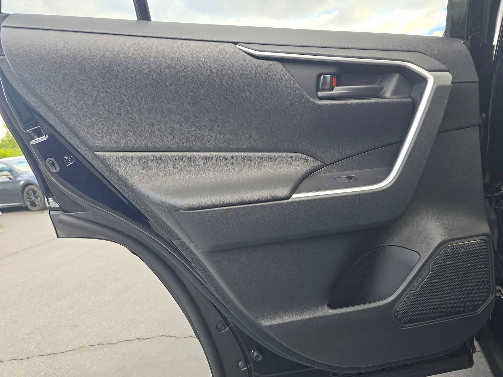 Certified 2025 Toyota RAV4 LE image 17