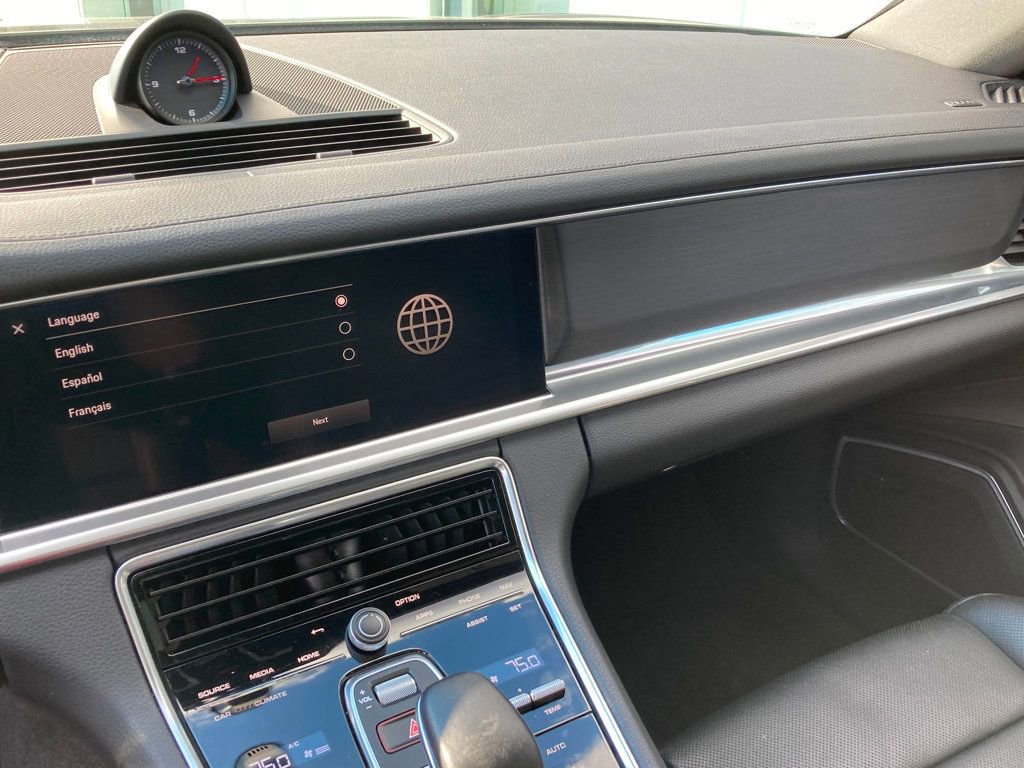 Certified 2023 Porsche Panamera 4 Platinum Edition image 11