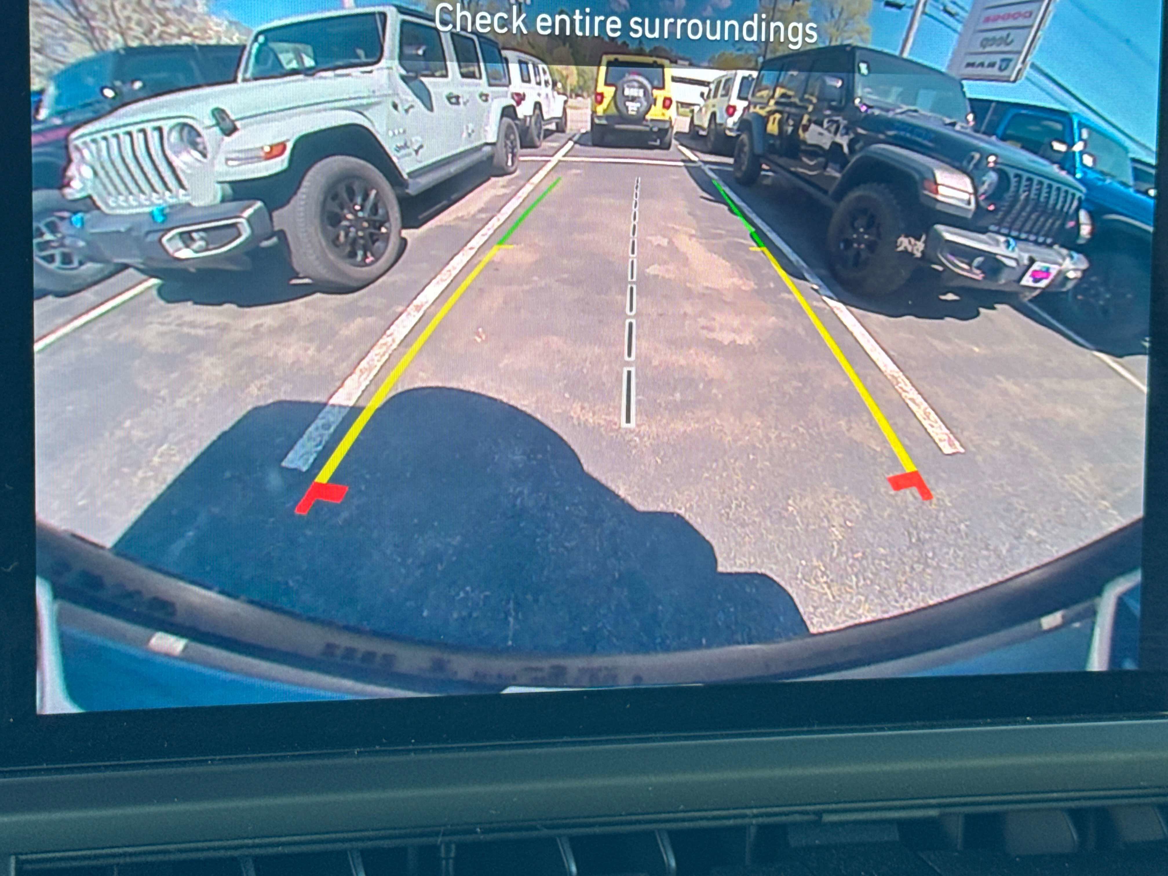 Used 2024 Jeep Wrangler Unlimited w/ Convenience Group AWD/4WD image 17