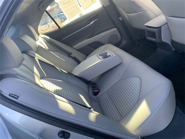 Used 2021 Toyota Camry SE image 12
