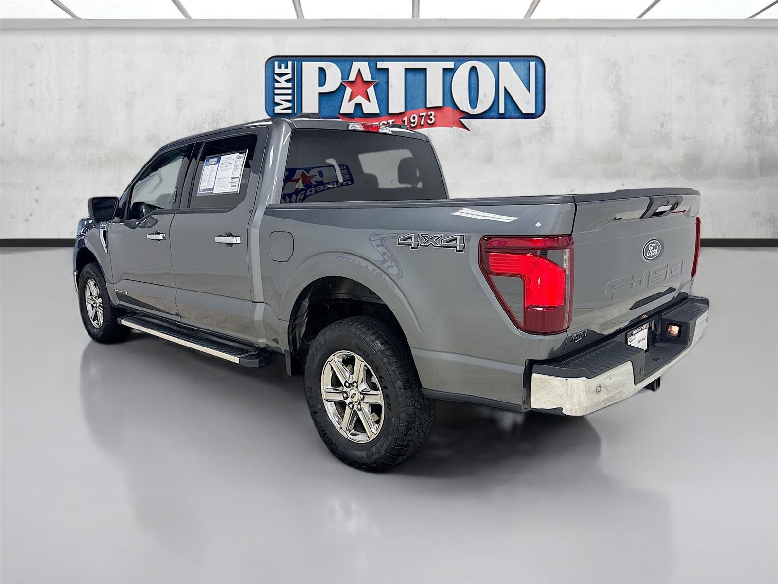 Used 2024 Ford F150 XLT w/ Mobile Office Package image 5