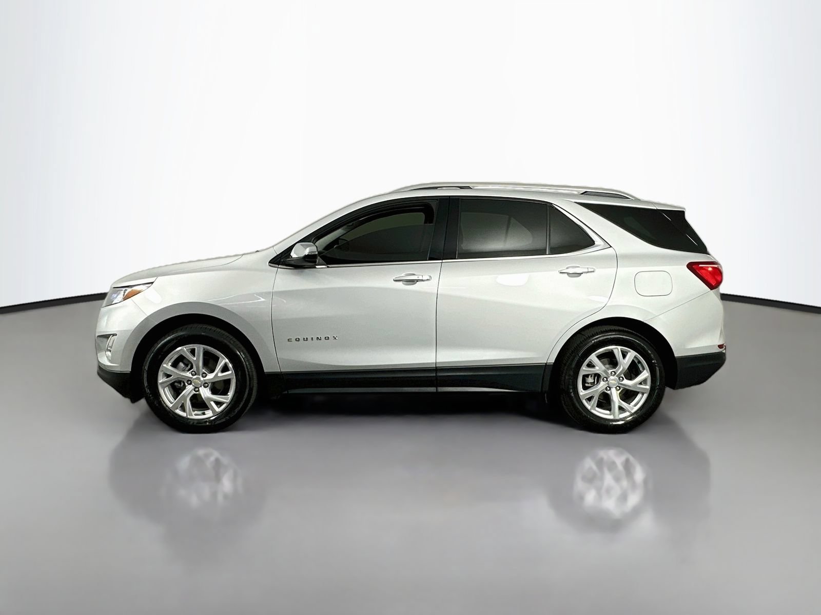 Used 2021 Chevrolet Equinox Premier AWD/4WD image 5