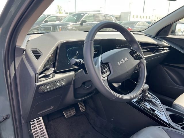 Certified 2024 Kia Niro EX Touring image 10
