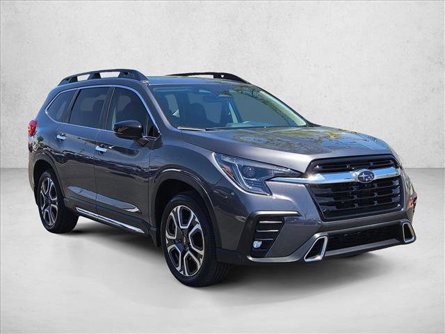 Used 2025 Subaru Ascent Touring w/ Popular Package #1 AWD/4WD image 3