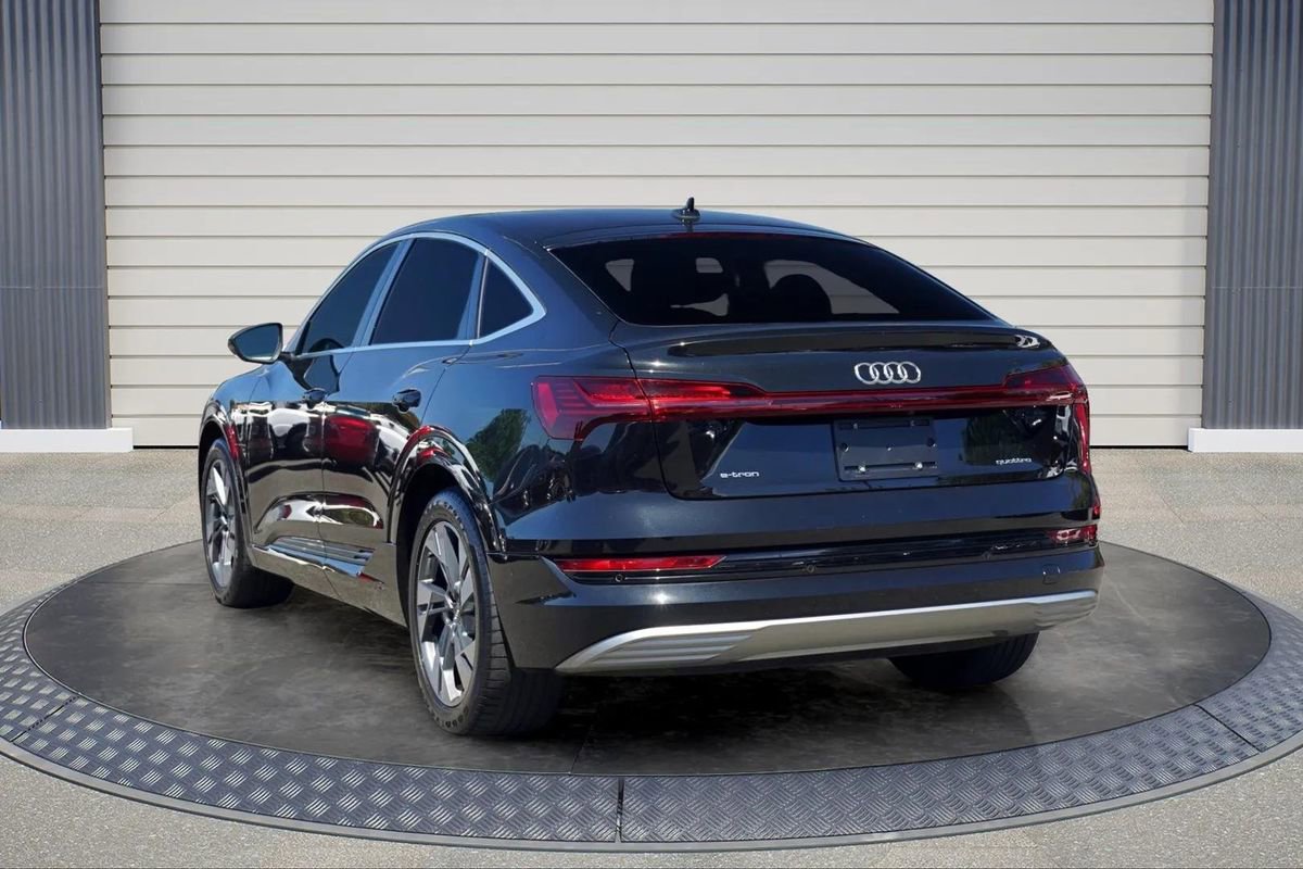 Used 2020 Audi e-tron Premium Plus image 5