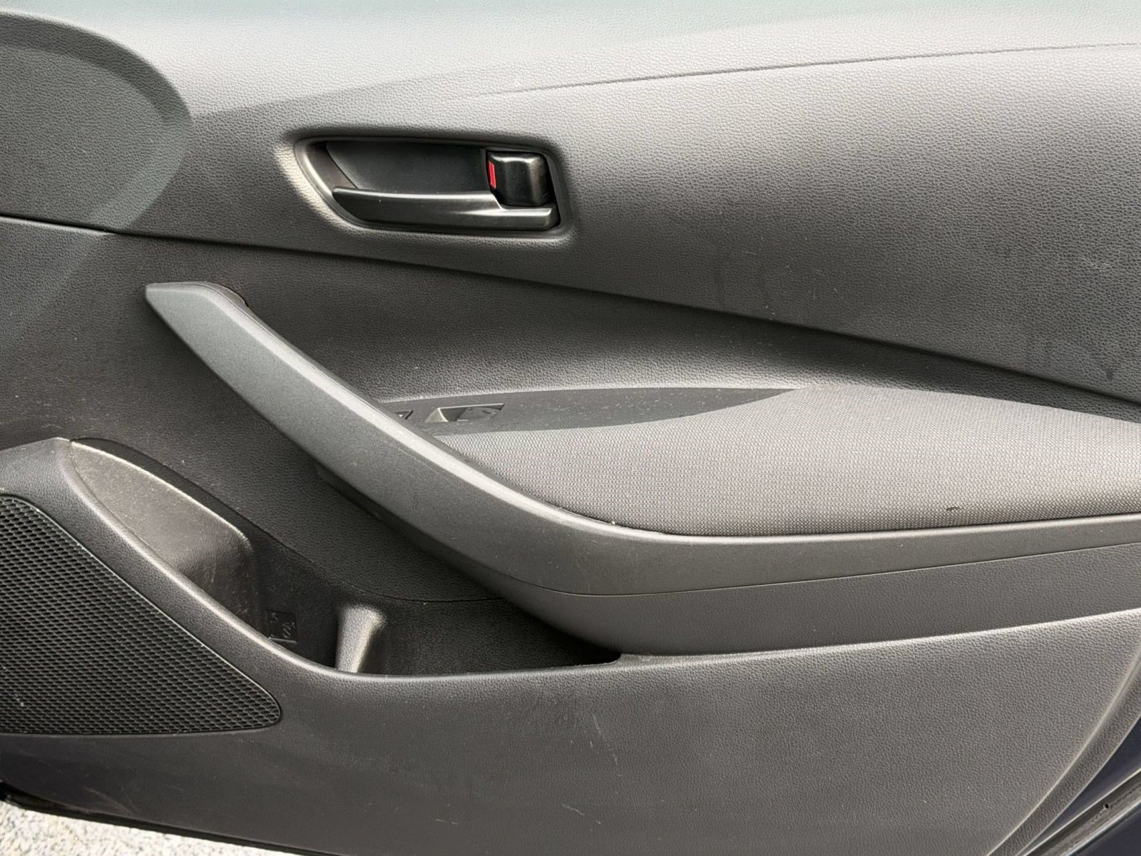 Certified 2022 Toyota Corolla LE FWD image 34
