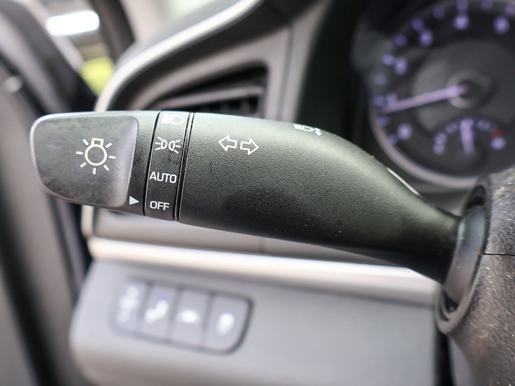 Used 2020 Hyundai Elantra SEL w/ Cargo Package (C1) image 39