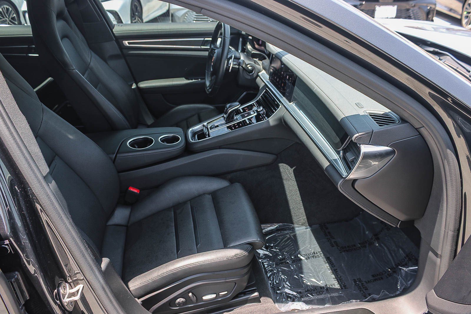 Used 2022 Porsche Panamera Platinum Edition RWD image 17