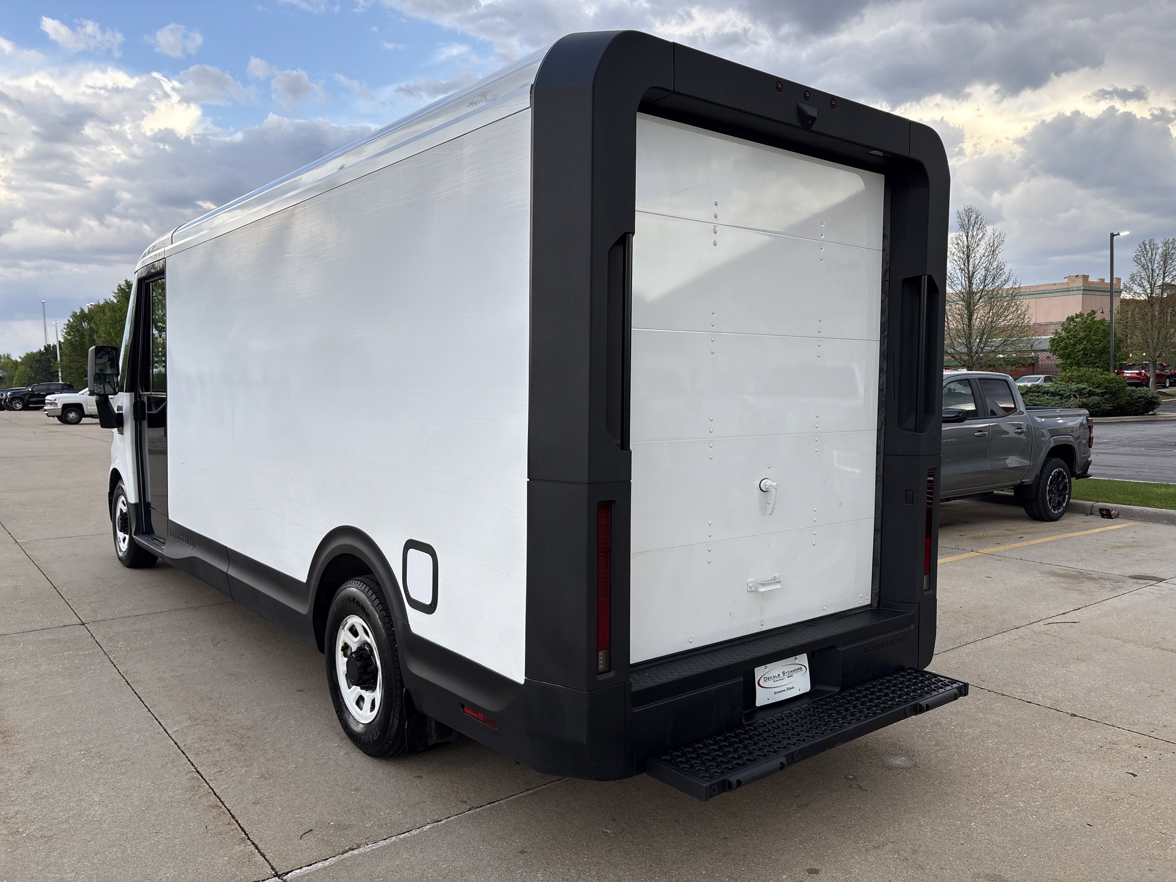 Used 2024 Chevrolet Brightdrop 600 w/ Battery Pack, Max Range AWD/4WD image 5