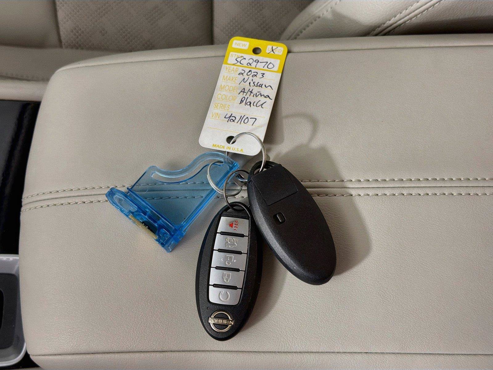 Used 2023 Nissan Altima 2.5 SL AWD/4WD image 4