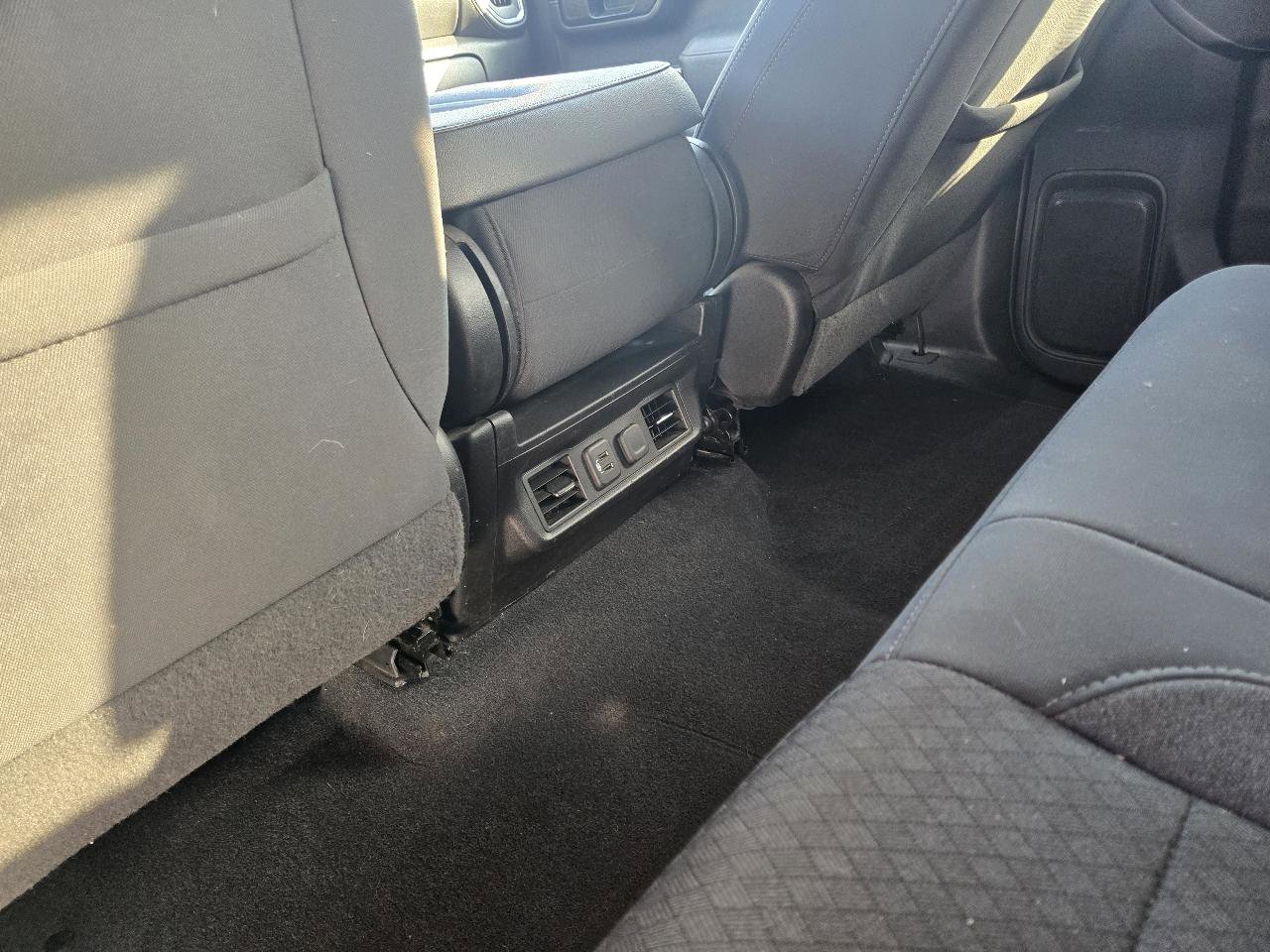 Used 2022 Chevrolet Silverado 3500 LT w/ Convenience Package AWD/4WD image 16