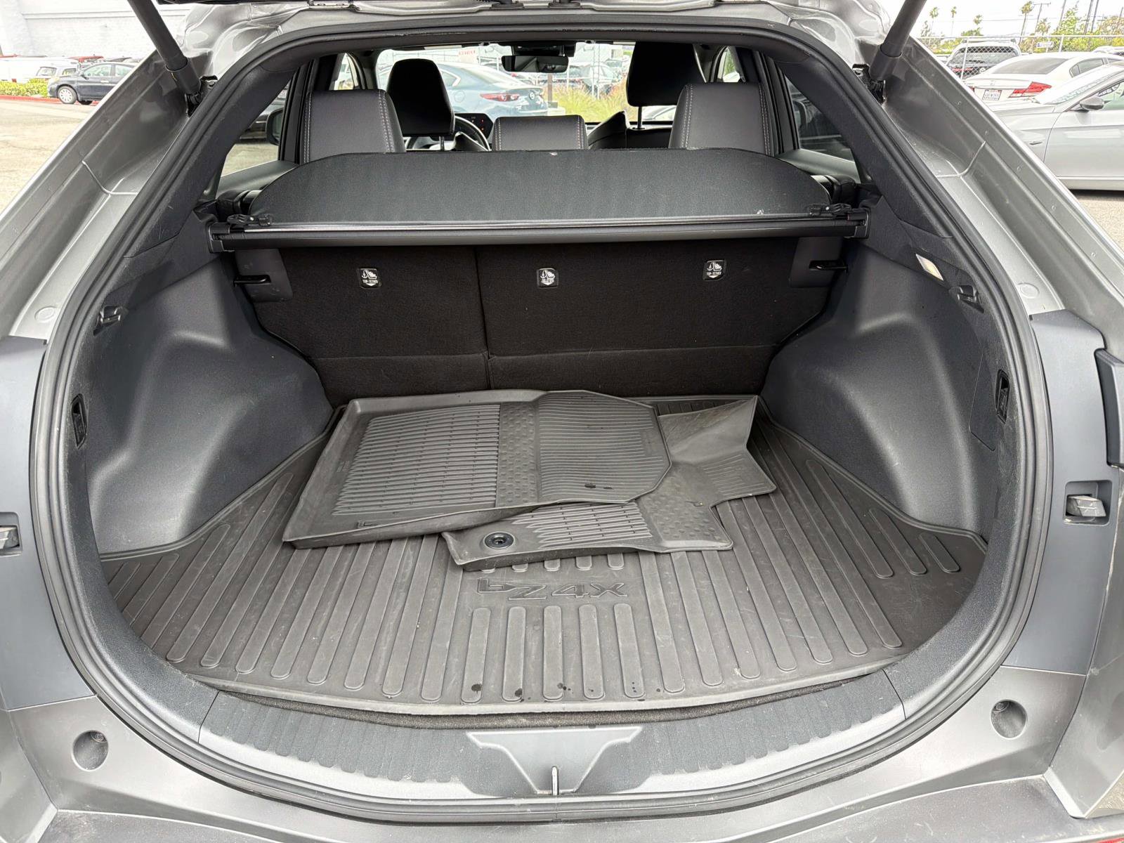 Used 2025 Toyota bZ4X FWD w/ Weather Package image 22