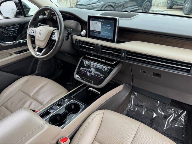 Used 2022 Lincoln Corsair Reserve w/ Equipment Group 201A image 20