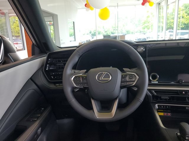 Used 2026 Lexus TX 350 AWD w/ Technology Package image 15