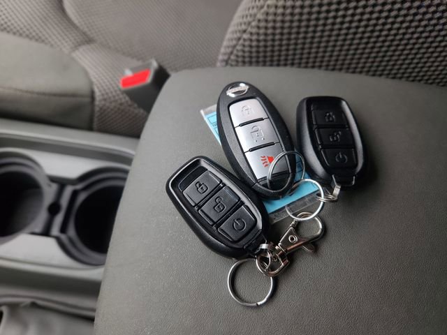 Used 2020 Nissan Frontier SV image 46