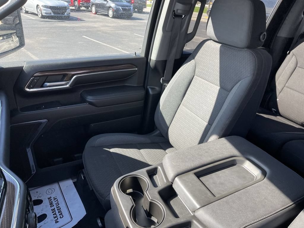 Used 2024 Chevrolet Silverado 2500 LT AWD/4WD image 23