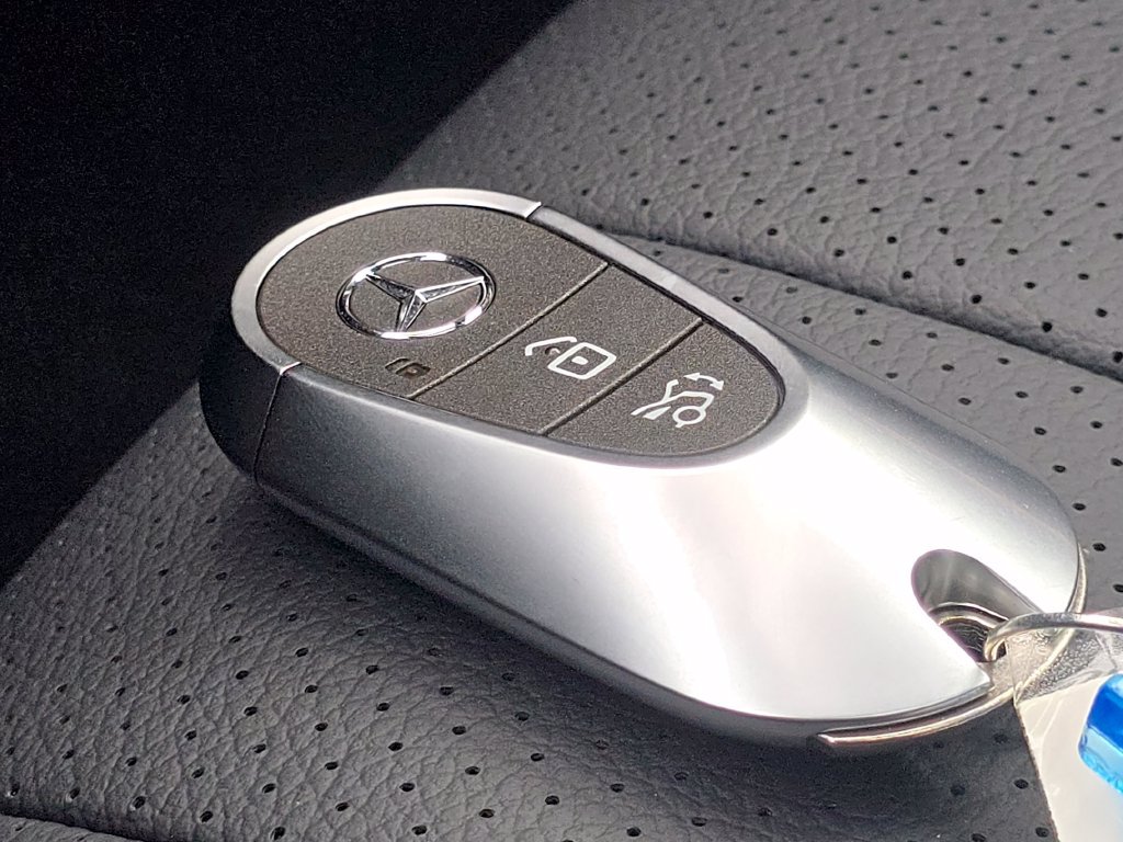New 2027 Mercedes-Benz E 450 4MATIC Sedan image 37