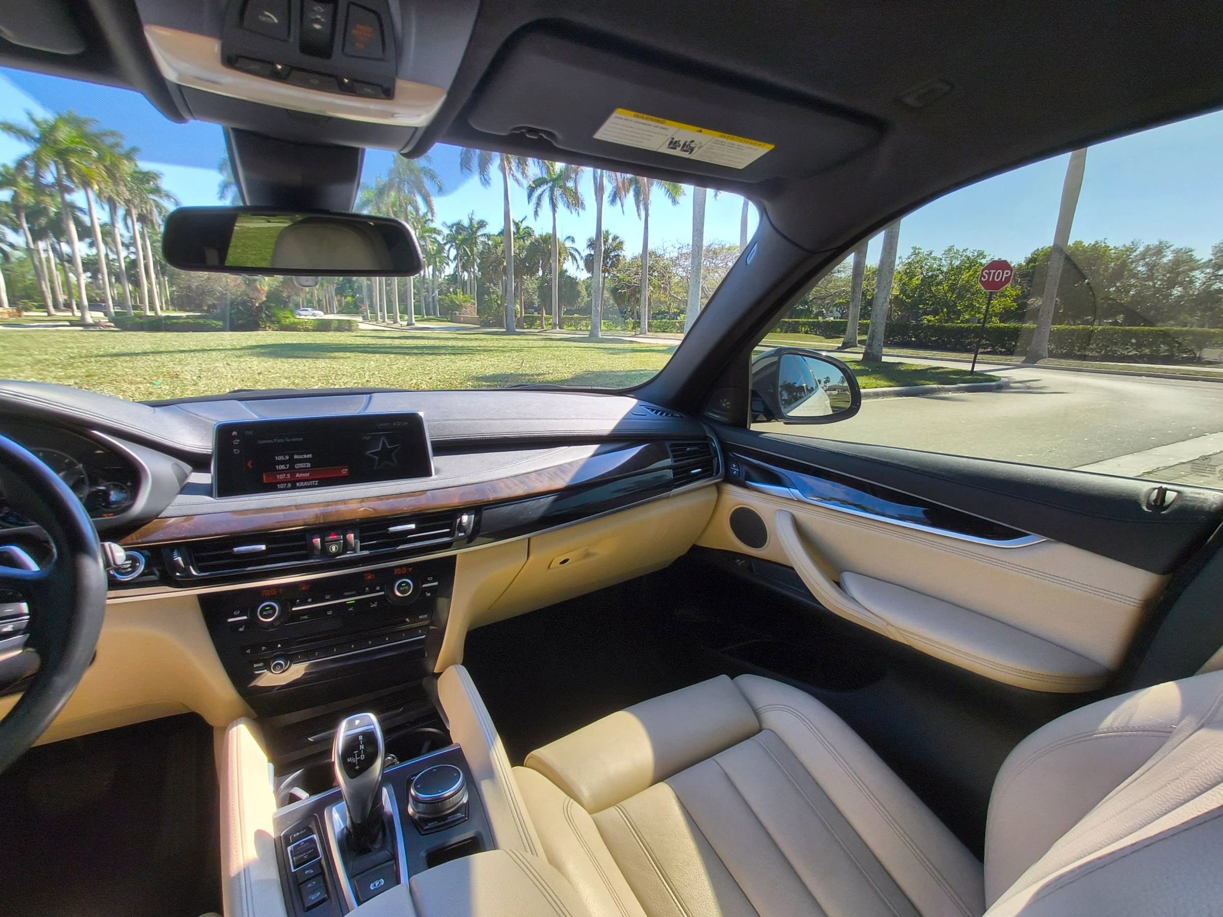 Used 2018 BMW X6 xDrive50i w/ Premium Package image 17