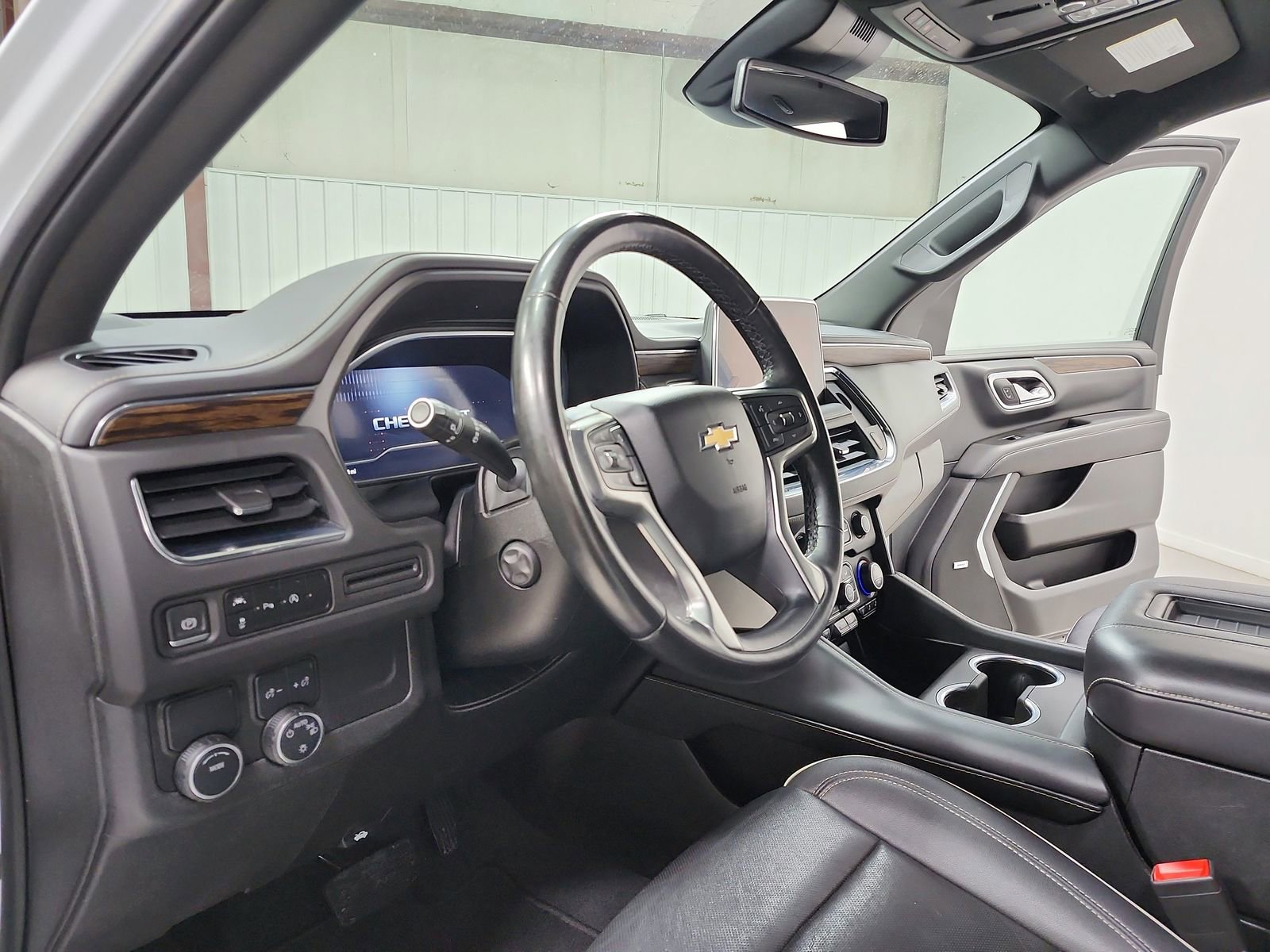 Used 2023 Chevrolet Tahoe Premier RWD image 18