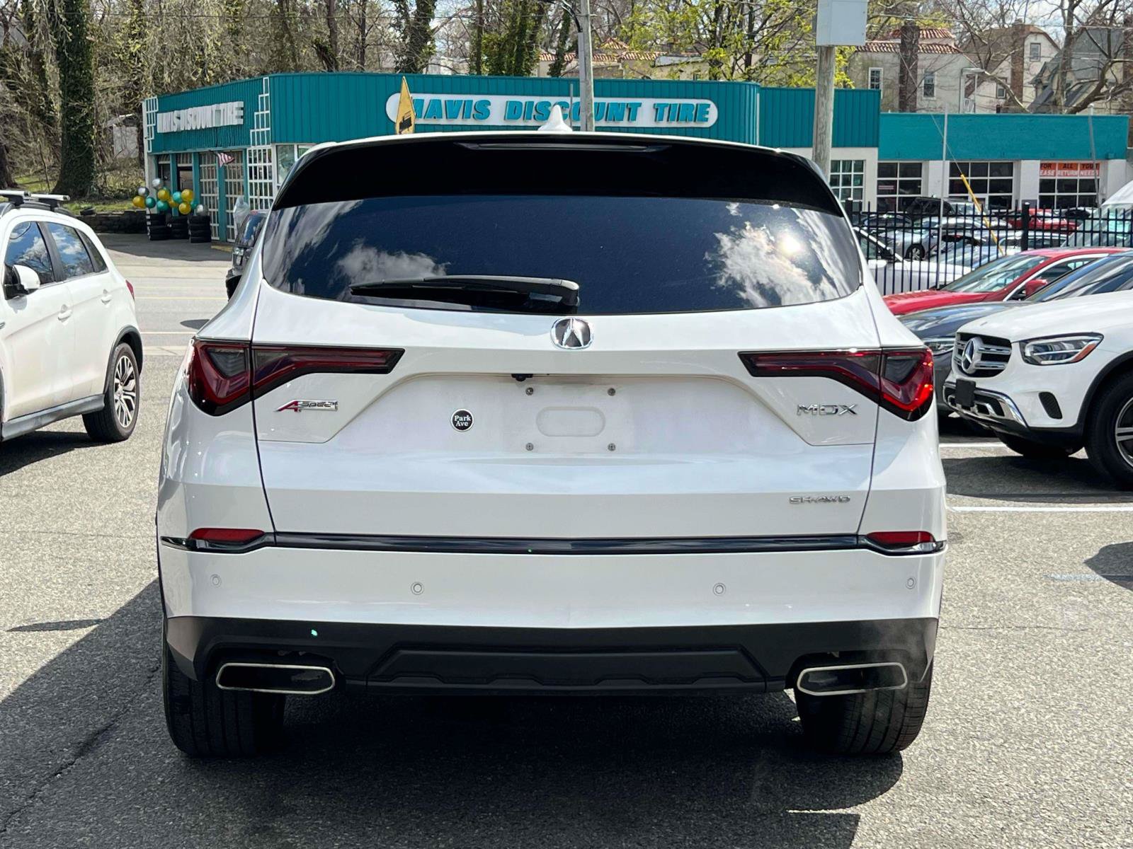 Used 2023 Acura MDX A-Spec AWD/4WD image 5