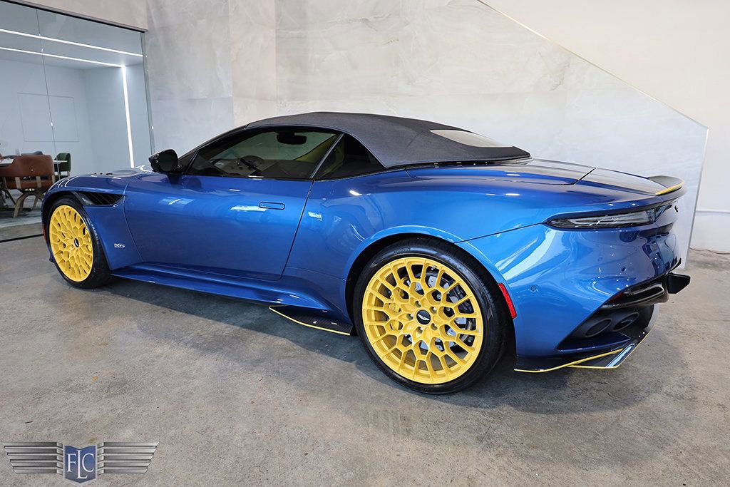 Used 2023 Aston Martin DBS Superleggera Volante image 6