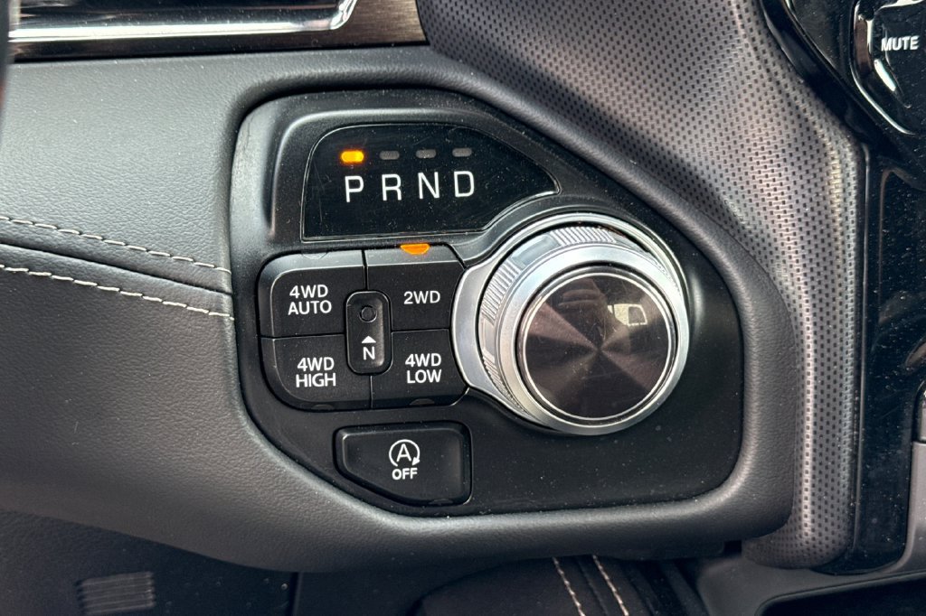 Used 2022 RAM 1500 Limited w/ Body Color Bumper Group AWD/4WD image 24
