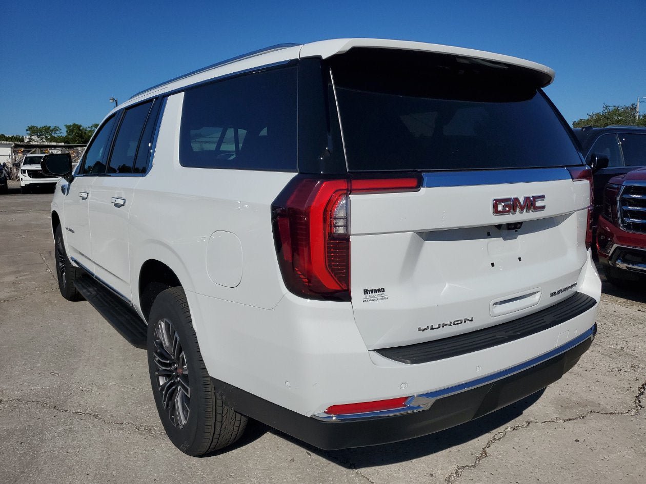 New 2027 GMC Yukon XL Elevation w/ Elevation Preferred Package RWD image 4