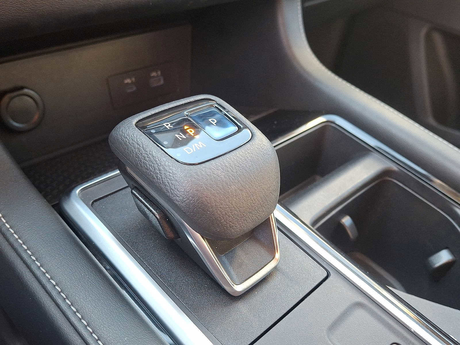 Used 2022 Nissan Pathfinder S w/ Cargo Package image 11