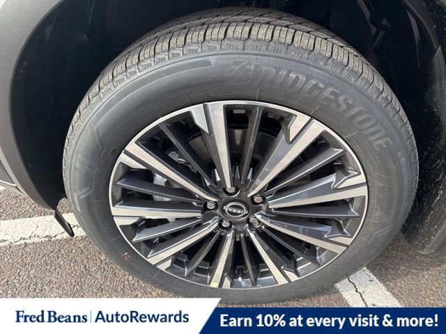 New 2026 Nissan Pathfinder Platinum w/ Cargo Package AWD/4WD image 5